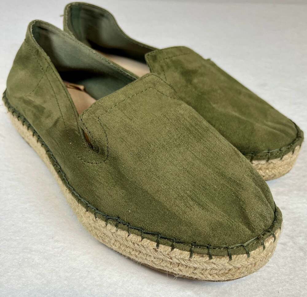 Gap Suede Espadrille Slip-On Flats in Olive Green